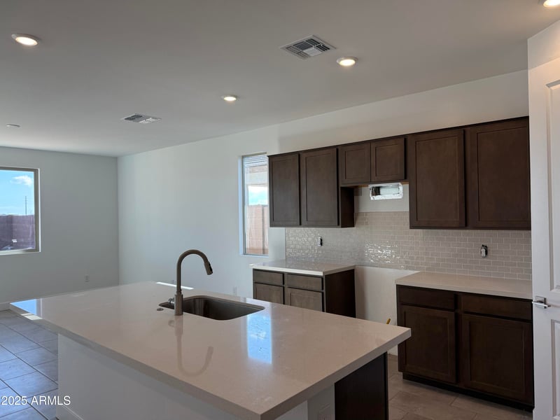 2933 Mecklenburg Way, San Tan Valley, AZ 85143