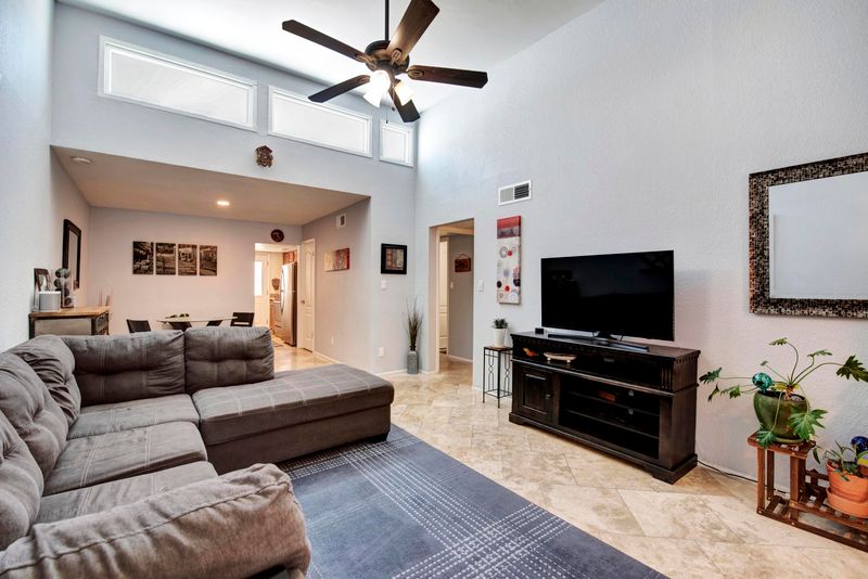 2933 N 22nd Pl, Phoenix, AZ 85016