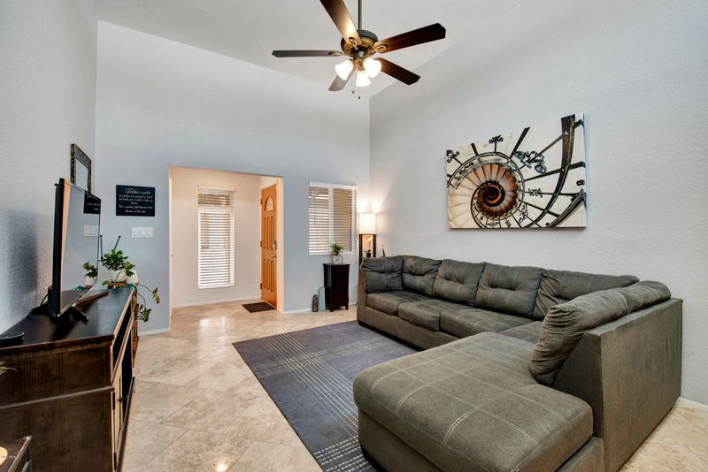2933 N 22nd Pl, Phoenix, AZ 85016