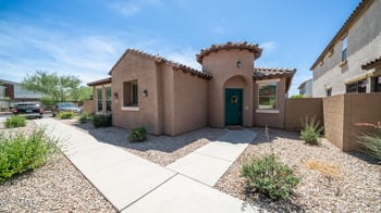 2933 71st Pl, Mesa, AZ 85207
