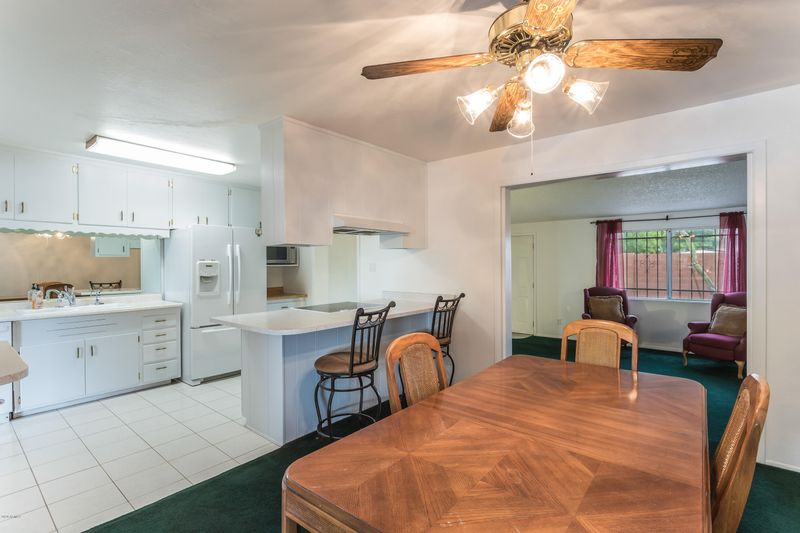 2933 W Claremont St, Phoenix, AZ 85017