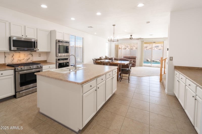 29339 67th Ave, Peoria, AZ 85383