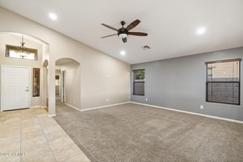2934 Quiet Hollow Ln, Phoenix, AZ 85024