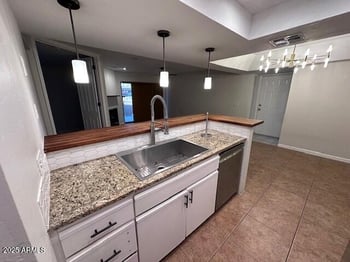 2935 68th St #127, Scottsdale, AZ 85251