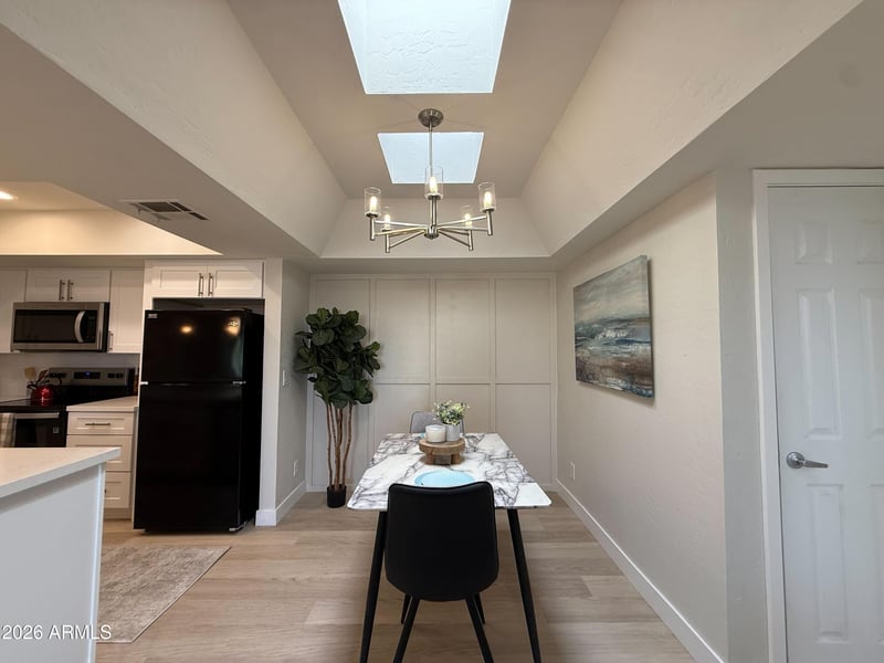 2935 68th St #220, Scottsdale, AZ 85251