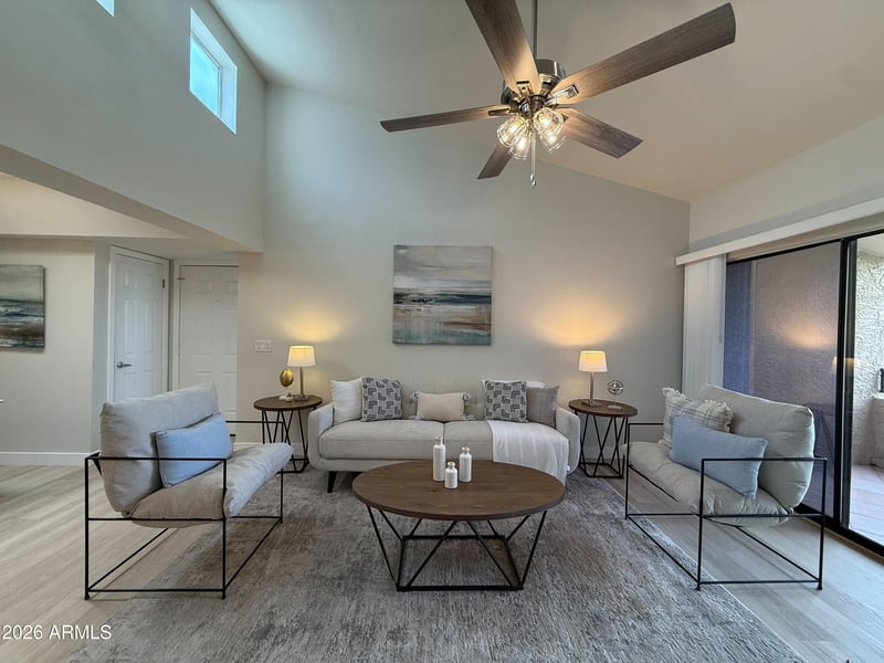 2935 68th St #220, Scottsdale, AZ 85251