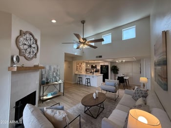 2935 68th St #220, Scottsdale, AZ 85251