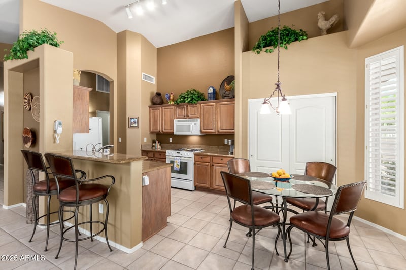 2935 Avoca Cir, Mesa, AZ 85207