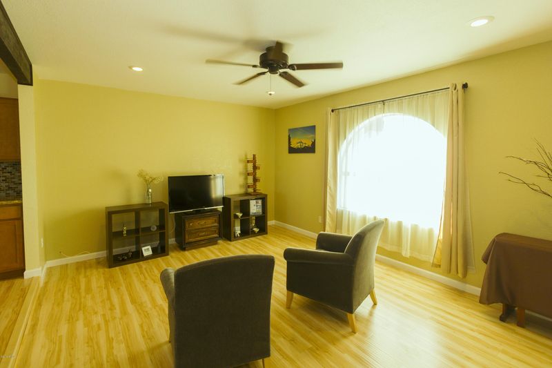 2935 E Larkspur Dr, Phoenix, AZ 85032