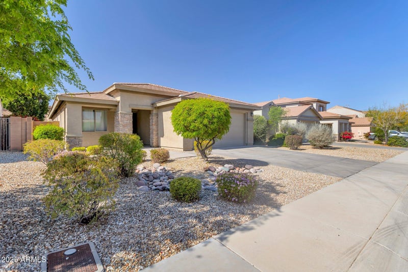 29356 67th Ave, Peoria, AZ 85383