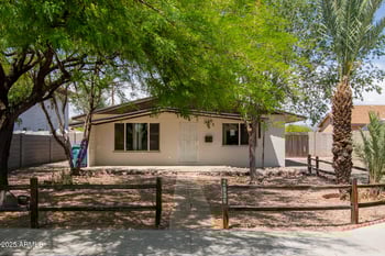 2936 Beck Ln, Phoenix, AZ 85032