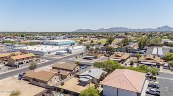 2936 Beck Ln, Phoenix, AZ 85032