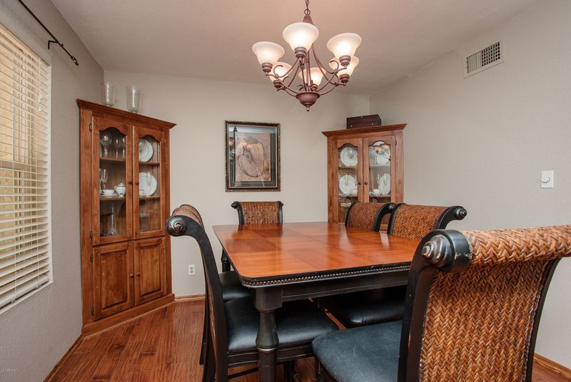 2936 E Cochise Rd, Phoenix, AZ 85028