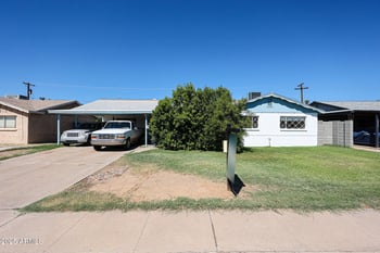 2936 Larkspur Dr, Phoenix, AZ 85029