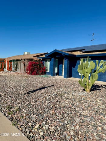 2936 Michelle Dr, Phoenix, AZ 85053