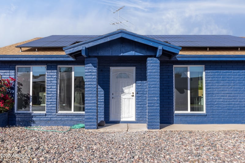 2936 Michelle Dr, Phoenix, AZ 85053