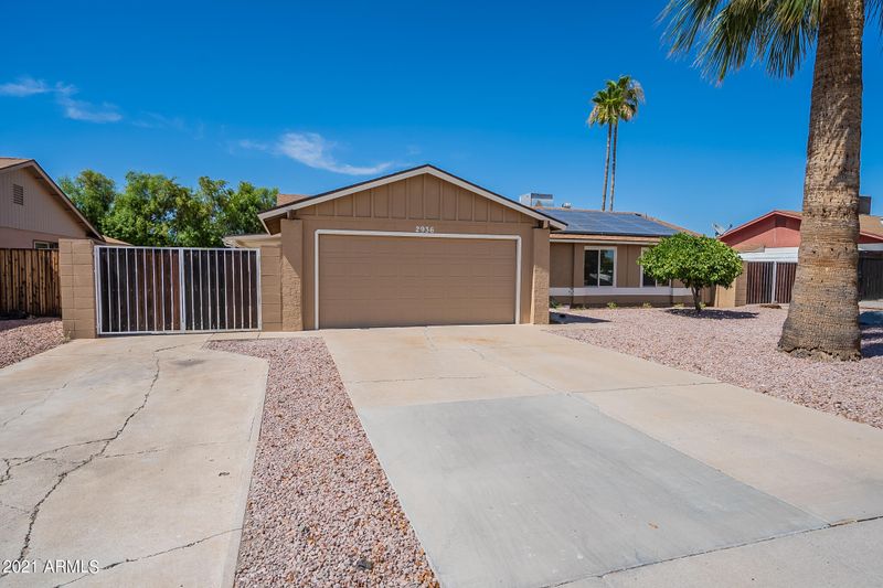 2936 W Anderson Dr, Phoenix, AZ 85053