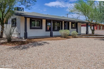 2936 W Highland Ave, Phoenix, AZ 85017