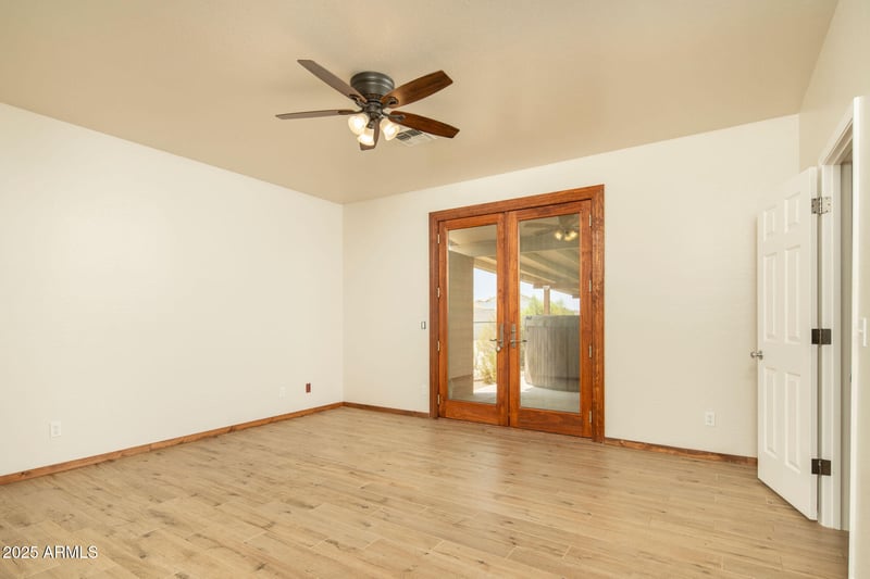 29362 Varnum Rd, San Tan Valley, AZ 85143