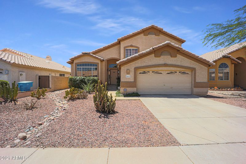 2937 E Blackhawk Dr, Phoenix, AZ 85050