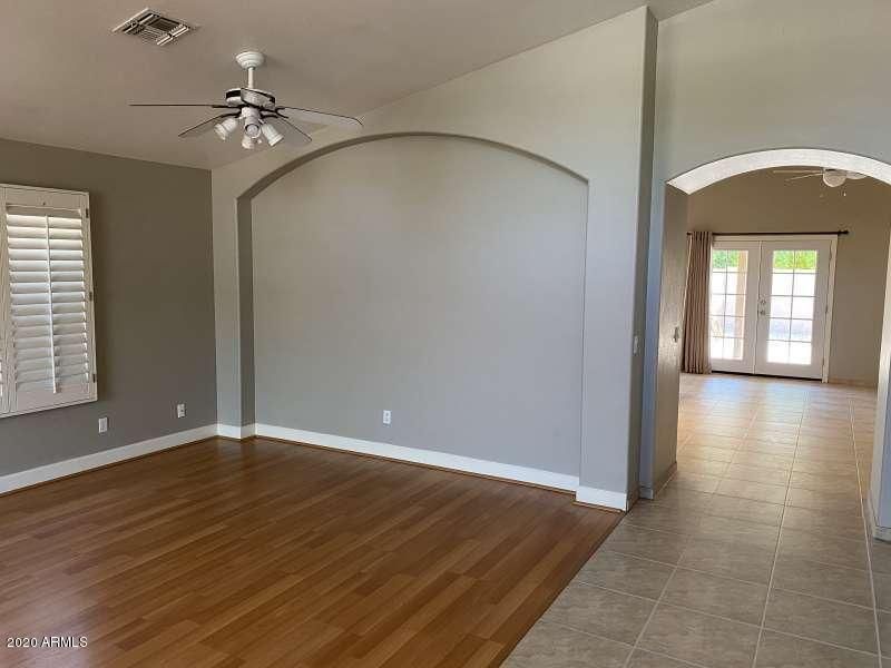 2937 E Hononegh Dr, Phoenix, AZ 85050