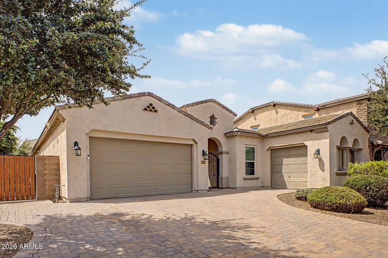 2937 E Longhorn Dr, Gilbert, AZ 85297