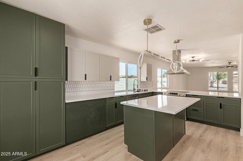 2937 Garnet Cir, Mesa, AZ 85204