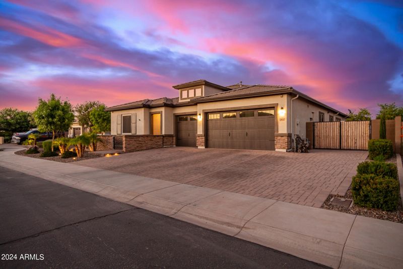 2937 S 183rd Dr, Goodyear, AZ 85338