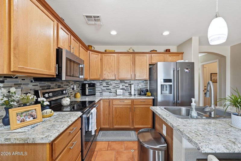 29373 N Yellow Bee Dr, San Tan Valley, AZ 85143