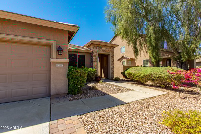 29374 68th Ln, Peoria, AZ 85383