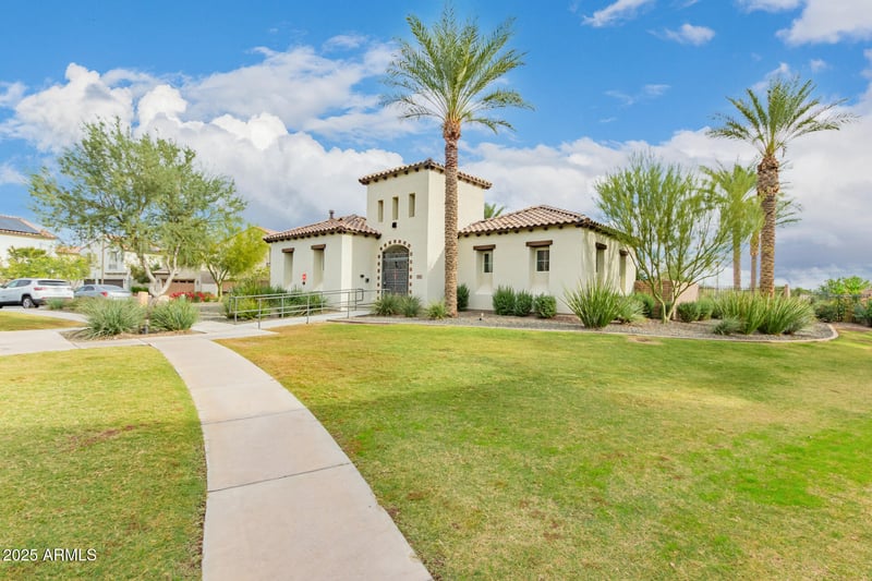 29376 123rd Glen, Peoria, AZ 85383