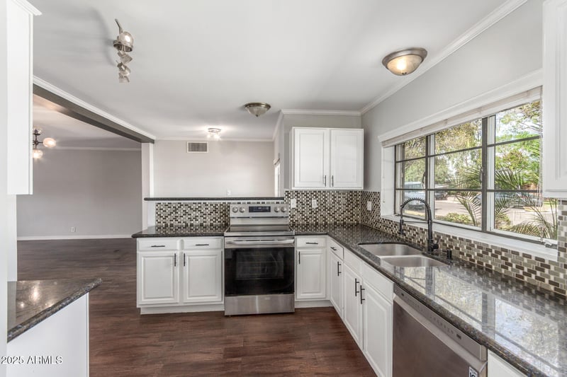 2938 18th Ave, Phoenix, AZ 85015