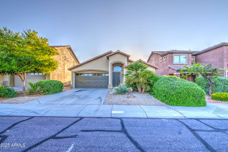 29384 Rosewood Dr, San Tan Valley, AZ 85143