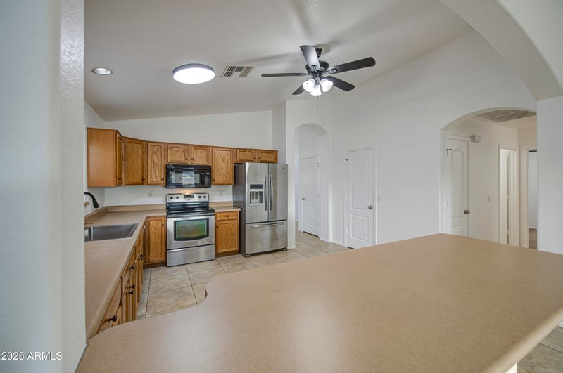 29384 Rosewood Dr, San Tan Valley, AZ 85143