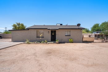 2939 E Angela Dr, Phoenix, AZ 85032