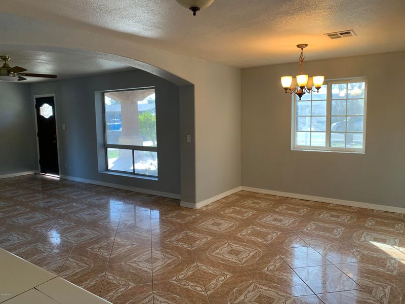 2939 N 39th Ave, Phoenix, AZ 85019