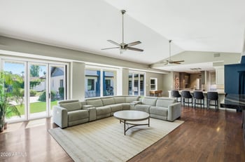 2939 Manor Dr, Phoenix, AZ 85014