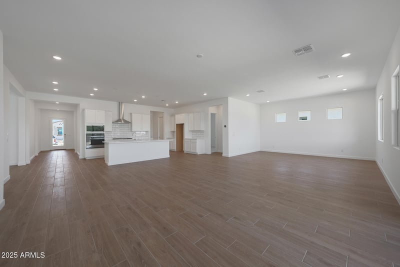 294 Flax Dr, San Tan Valley, AZ 85140