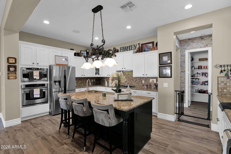 294 Grand Canyon Dr, Chandler, AZ 85248