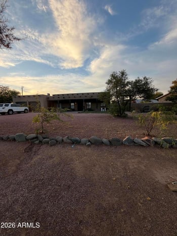 2940 Union Hills Dr, Phoenix, AZ 85050