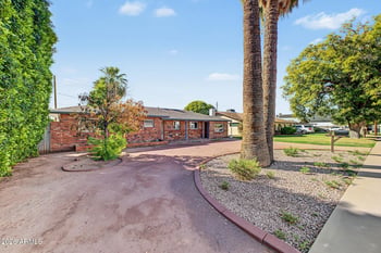 2940 N 53rd Pl, Phoenix, AZ 85018