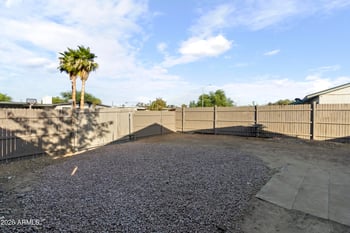 2940 81st Dr, Phoenix, AZ 85033