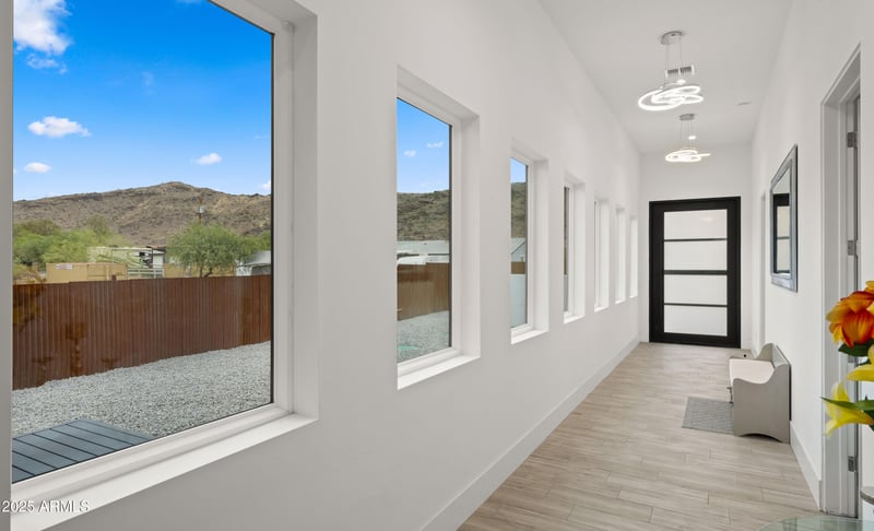 2940 South Mountain Ave, Phoenix, AZ 85042
