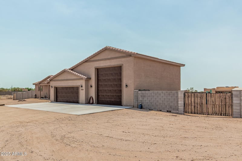 29409 207th Ave, Wittmann, AZ 85361