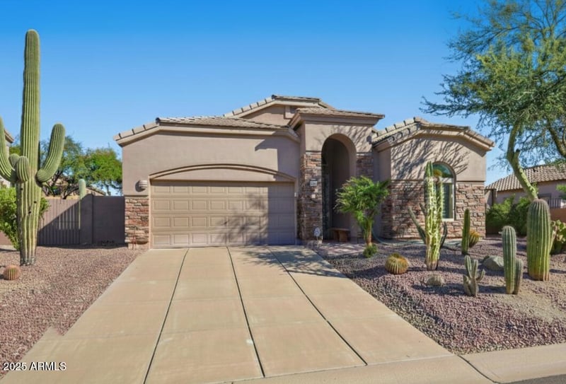 2941 Avoca Cir, Mesa, AZ 85207