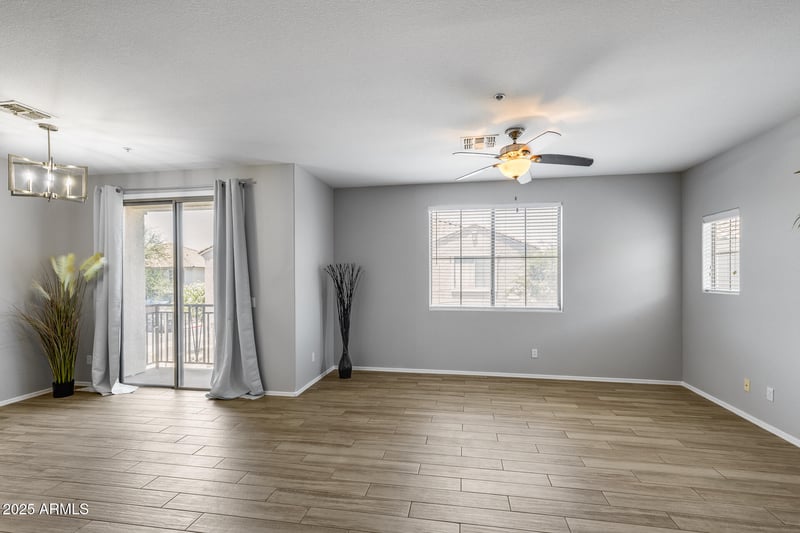 2941 Darrow St, Phoenix, AZ 85042