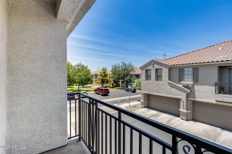 2941 Darrow St, Phoenix, AZ 85042