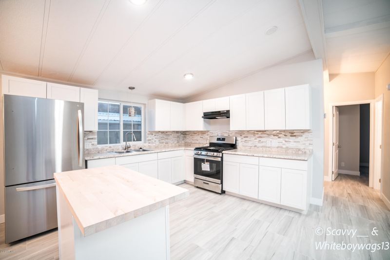 2941 E Oraibi Dr, Phoenix, AZ 85050