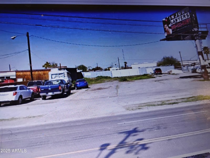 2942 Buckeye Rd, Phoenix, AZ 85009