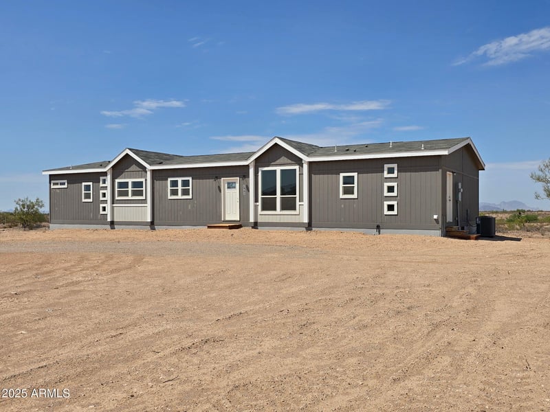 2942 333rd Ave, Tonopah, AZ 85354